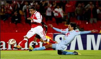 蒙面足球爆料视频,神秘面纱下的足球传奇  第3张